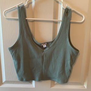 Garage cropped tank